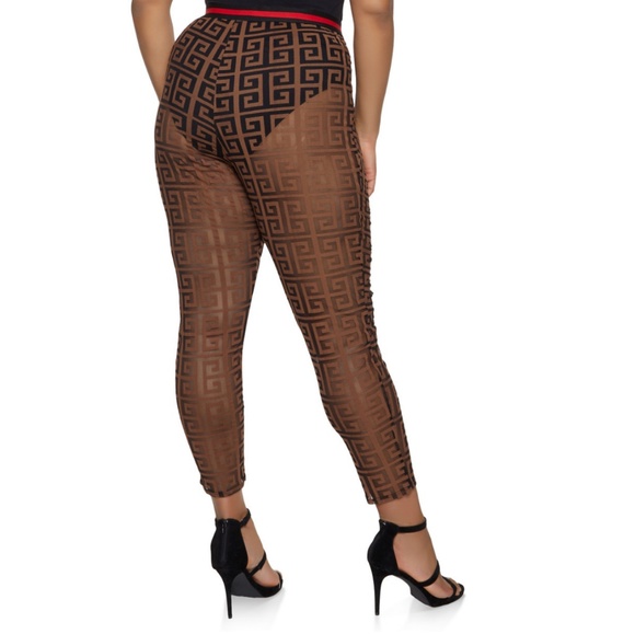 Mesh Top & Pant Set - Picture 5 of 5